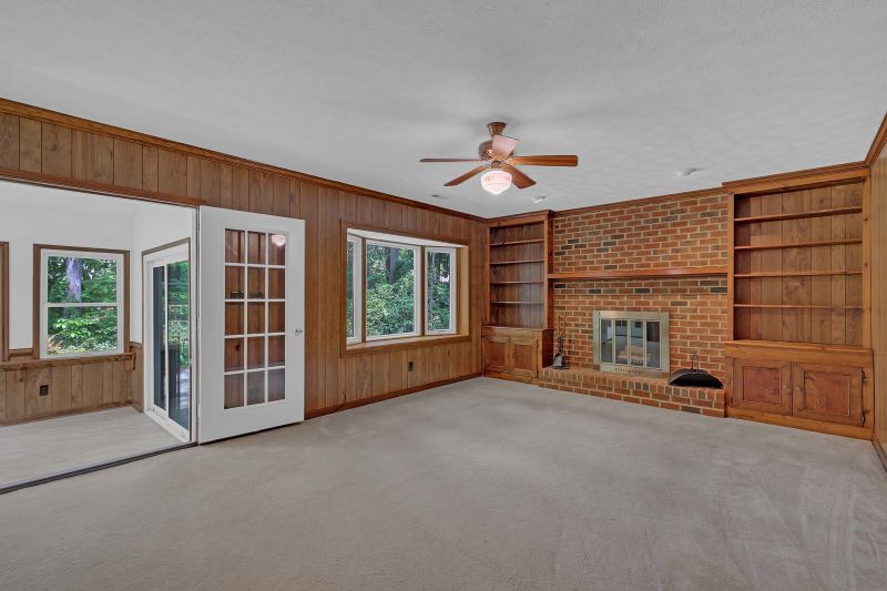 151 Breezy Point, Yorktown, Virginia 23692, 4 Bedrooms Bedrooms, ,2.5 BathroomsBathrooms,Single-Family,For Sale,Breezy Point,1001